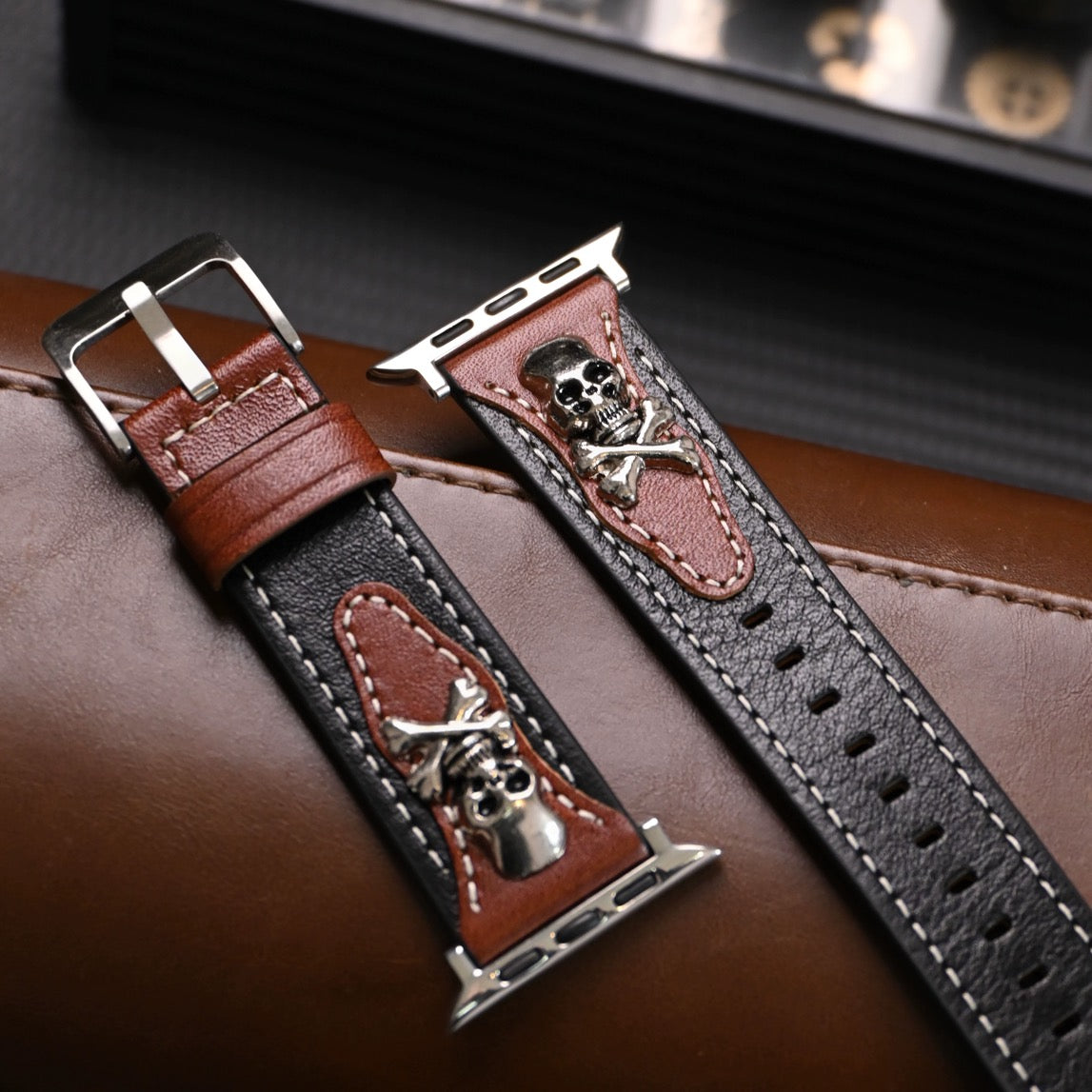 LABR Vintage Punk Skull Leather Apple Watch Band