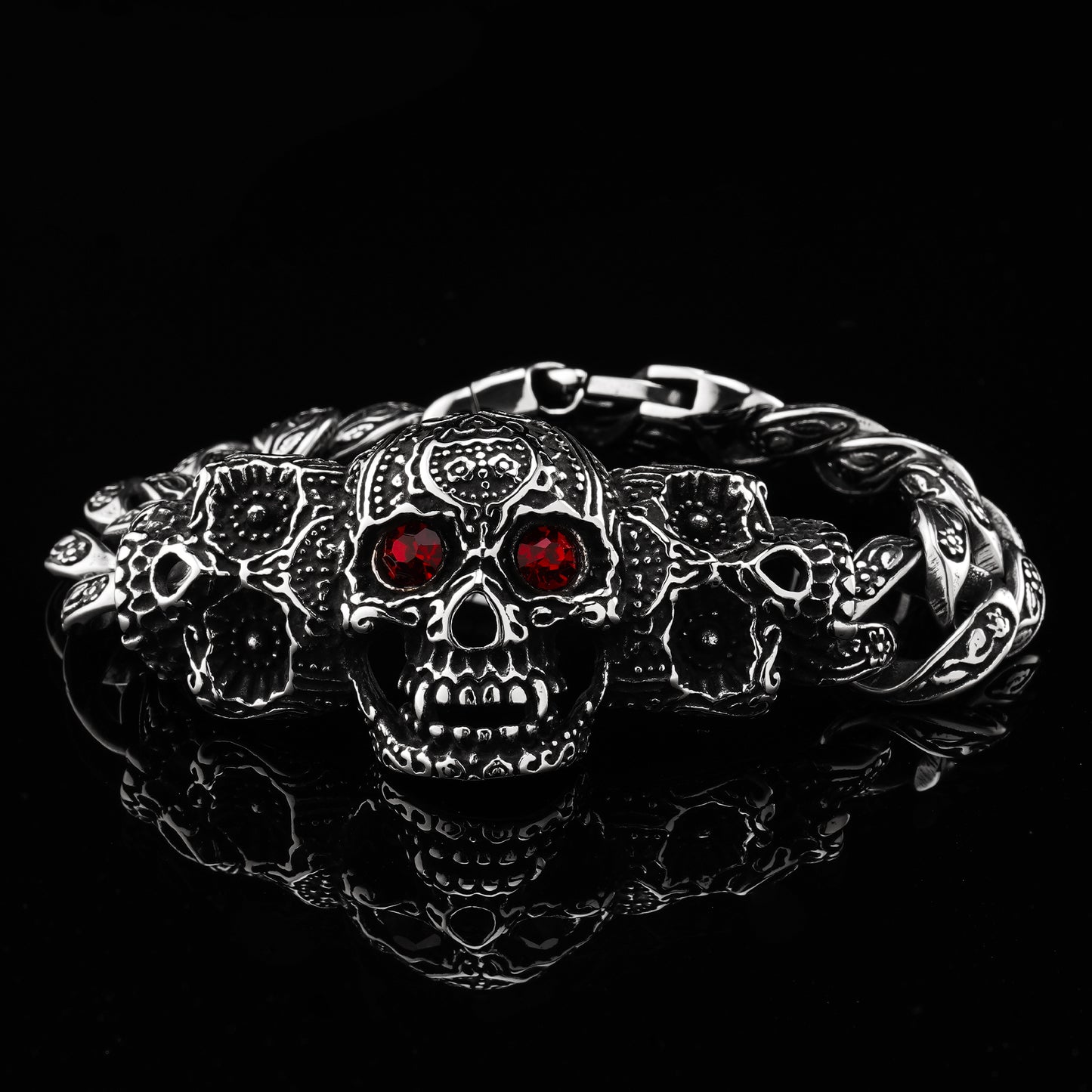 LABR Punk Red Eye Carved Skull Bracelet