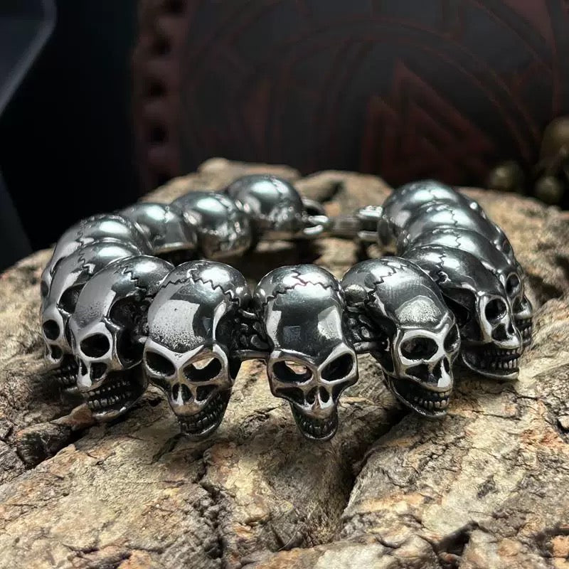 LABR Cycolinks Multi Skull Bracelet